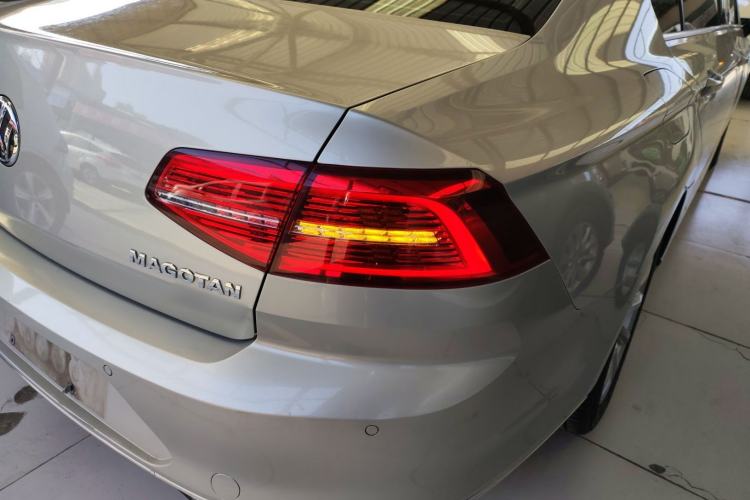 Used Volkswagen Magotan 2018 330TSI DSG Advanced Model
