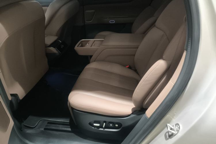 Used Nio ES8 2023 75 kWh Executive Edition