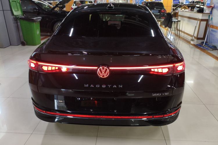 Used Volkswagen Magotan 2024 380TSI DSG Prestige Edition DaMai Package