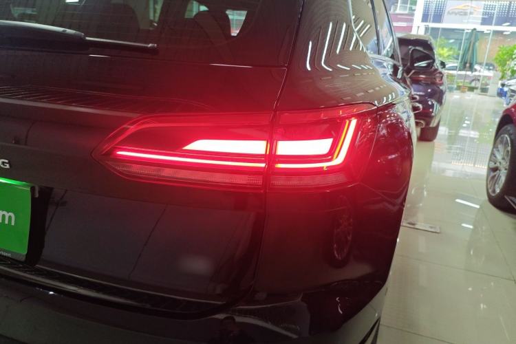 Used Volkswagen Touareg 2020 2.0 TSI RuiShang Edition China VI Standard
