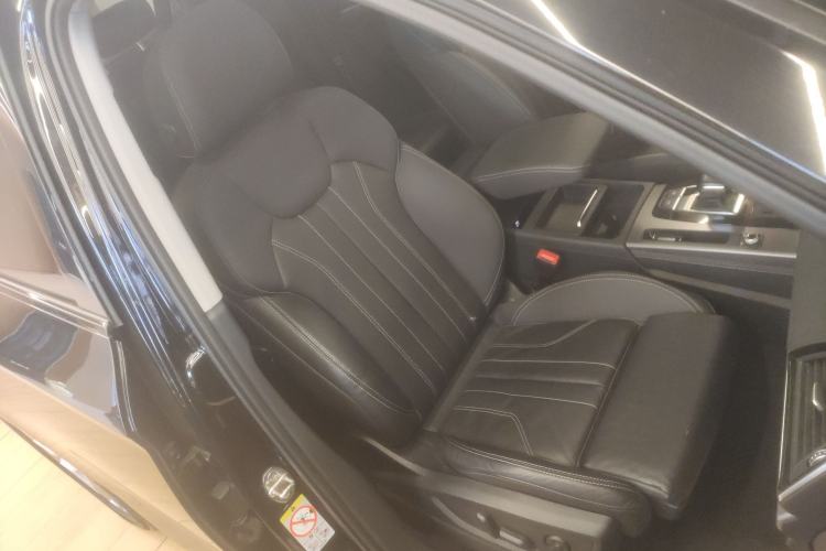 Used Audi Q5L 2022 40T Luxury Dynamic Model
