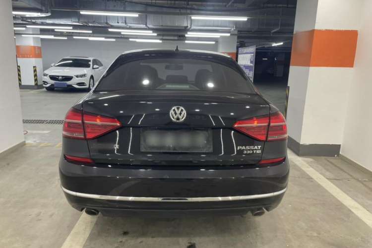 Used Volkswagen Passat 2017 330TSI DSG Luxury Edition
