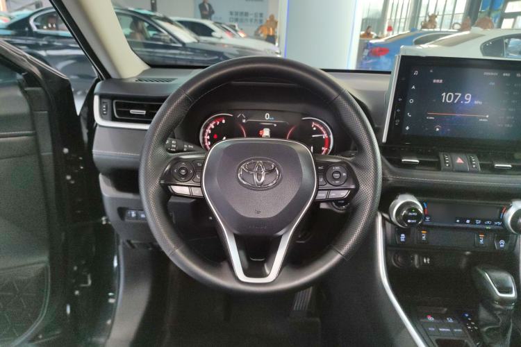 Used Toyota RAV4 2022 2.0L CVT Two-Wheel Drive Fashion Plus Edition
