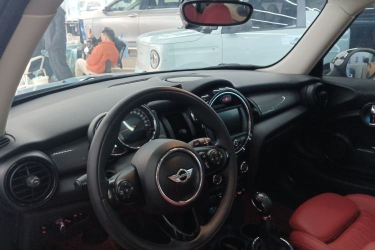 Used  MINI 2016 1.5T COOPER
