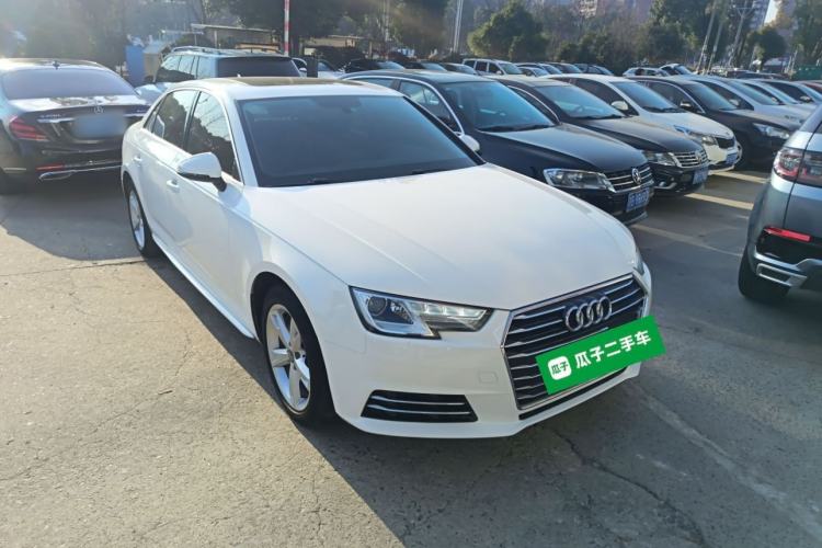 Used Audi A4L 2018 30th Anniversary Edition 30 TFSI Ambition Model
