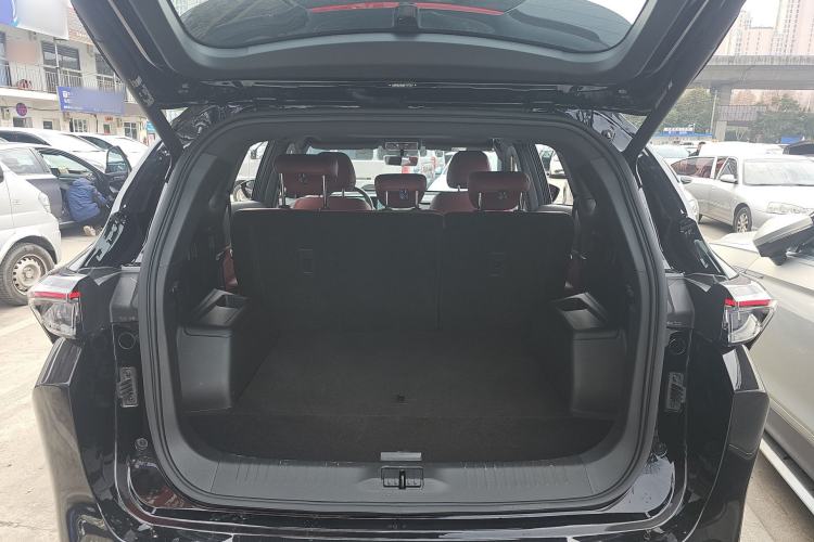 Used JETOUR X70 PLUS 2025 1.5T Luxury Dynamic Edition 5 Seats
