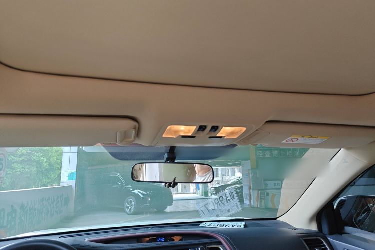 Used Toyota Highlander 2015 2.0T Two-Wheel Drive Luxury Edition 7 Seats
