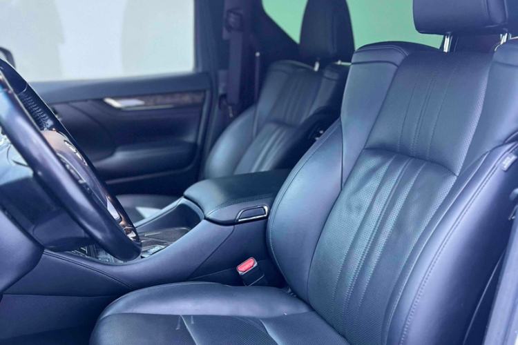 Used Toyota Vellfire 2020 Dual-Engine 2.5L HV Prestige Edition
