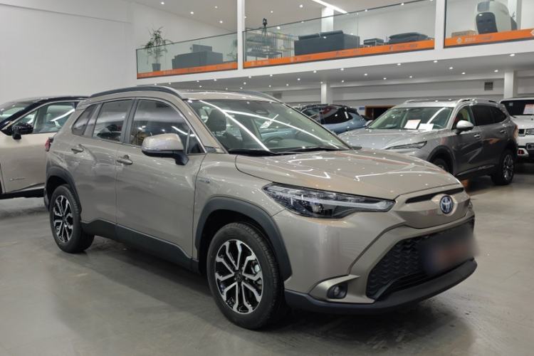 Used Toyota FRONTLANDER 2023 2.0L Smart Electric Hybrid Dual-Engine Deluxe Version
