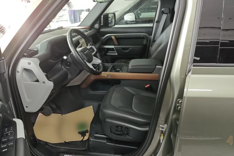 Used Land Rover Defender 2023 110 3.0T P400 X-DYNAMIC HSE
