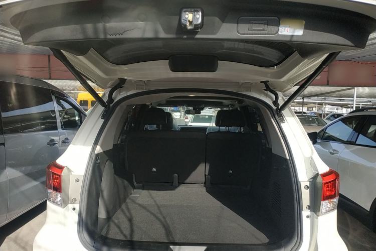 Used Nissan Terra 2018 2.5L Automatic 2WD Smart Enjoyment Version
