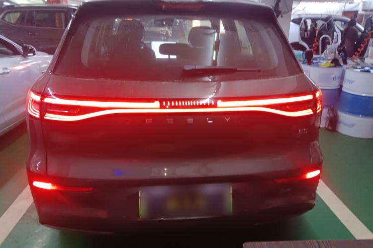 Used  E5 2024 530km Starship Edition
