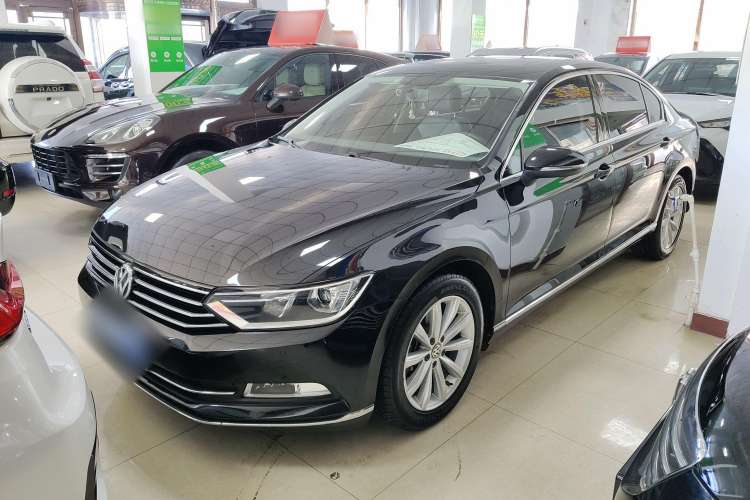 Used Volkswagen Magotan 2018 330TSI DSG Advanced Model
