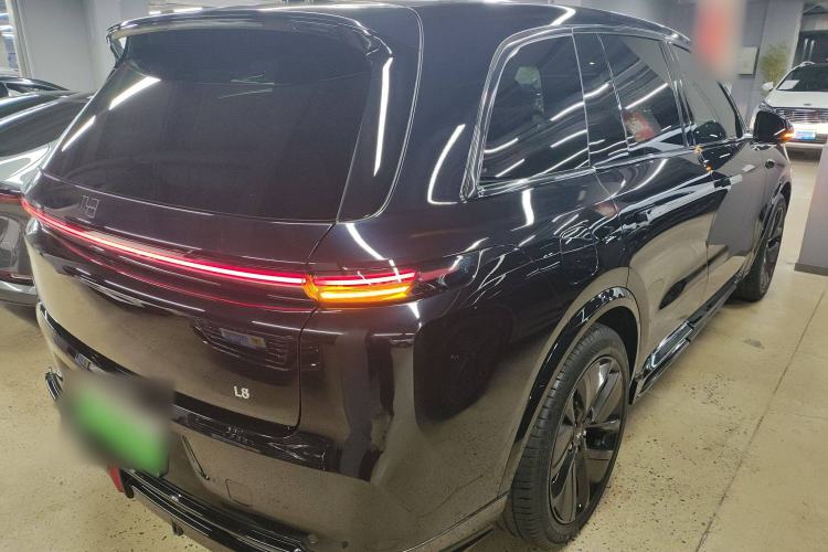 Used Li Auto L8 2023 Pro Model
