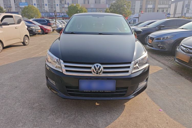 Used Volkswagen Santana 2015 1.6L Manual Comfort Edition