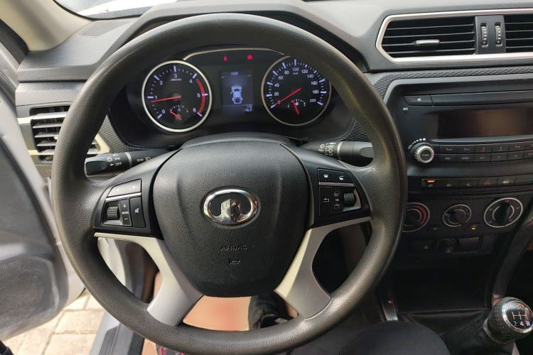 Used Great Wall Wingle 5 2017 2.0T European-Style Diesel 4x4 Ambition Version with Extended Double Cab – GW4D20E