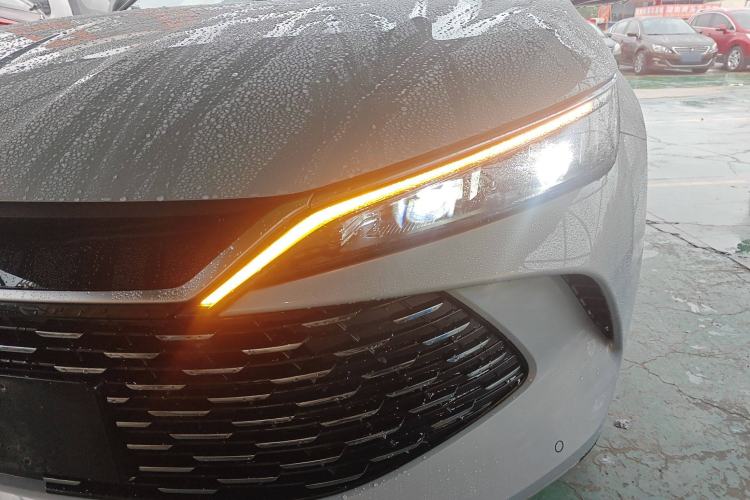 Used BYD Qin L 2024 DM-i 120KM Excellence Model
