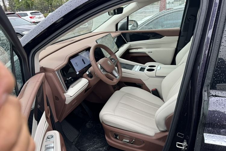 Used BYD Xia 2025 DM-i 1.5T 180km Beyond Edition
