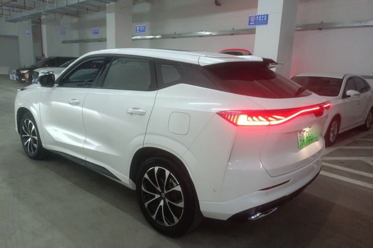 Used Changan UNI-Z New Energy 2024 Blue Whale Smart Electric iDD 125km Excellence Model
