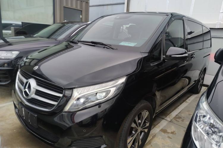 Used Mercedes-Benz V-Class 2017 V 260 Avantgarde Edition
