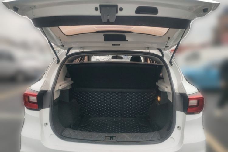 Used MG ZS 2017 16T Automatic Flagship Internet Edition