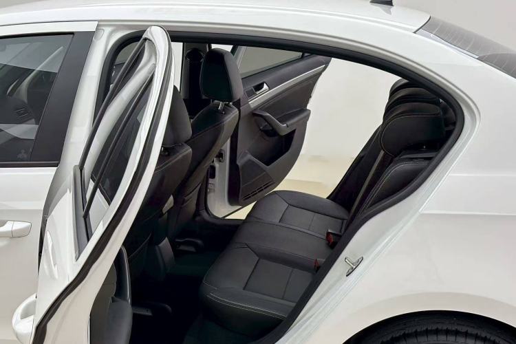 Used Volkswagen Lavida 2019 Lavida Start 1.5L Automatic Trendy Version China VI Standard
