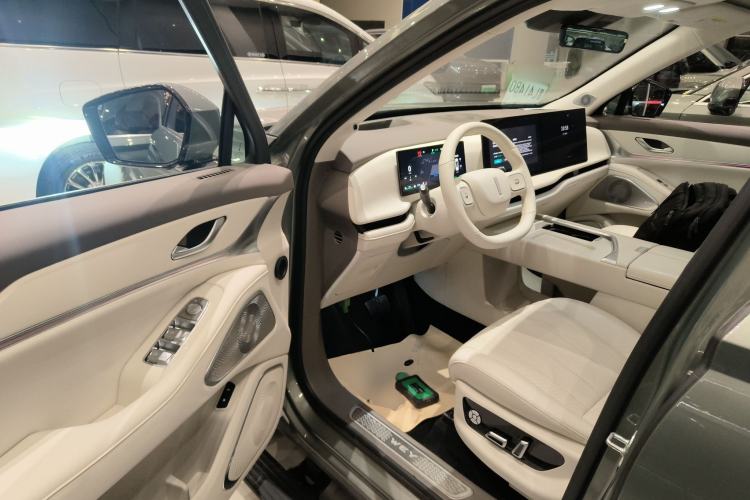 Used Wey Lanshan 2025 Four-Wheel Drive Max
