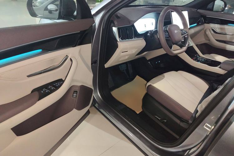 Used BYD Song PLUS New Energy 2025 DM-i Intelligent Driving 112KM Prestige Model
