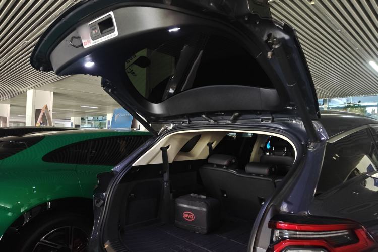 Used BYD Tang New Energy 2018 DM 2.0T All-Wheel Drive Smart Connect Elite 7-Seater China V Emission Standard