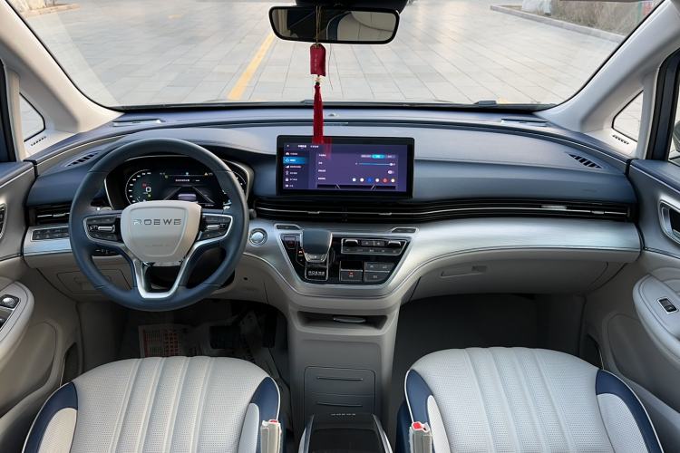 Used Roewe iMAX8 2021 400TGI Supreme Series Prestige Edition
