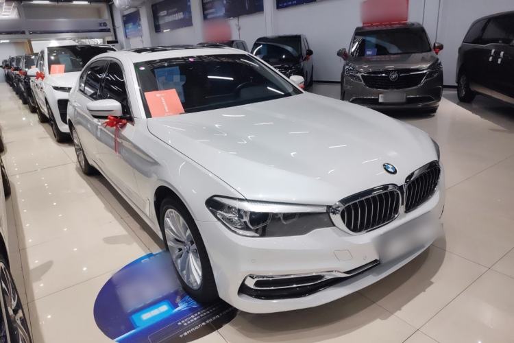 Used BMW 5 Series 2019 Facelifted 525Li Luxury Package
