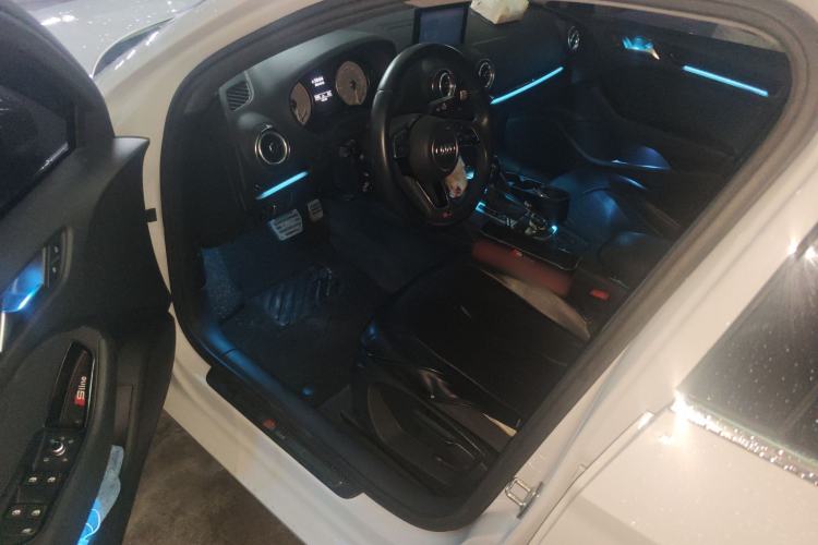 Used Audi A3 2019 Limousine 35 TFSI Ambition China V
