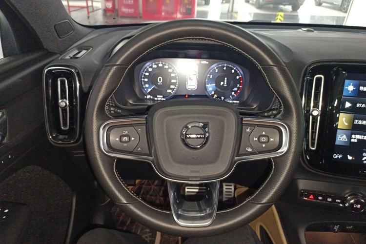 Used Volvo XC40 2021 T4 Four-Wheel Drive Smart & Sporty Edition