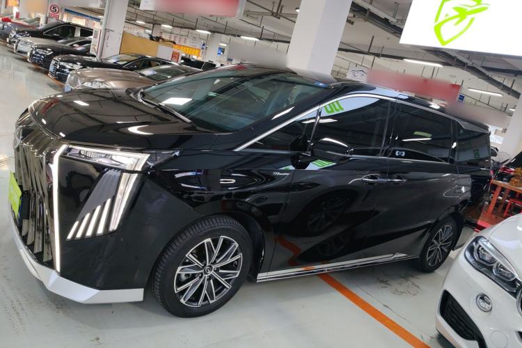 Used GAC Trumpchi M8 2024 Master Series 400T Prestige Edition