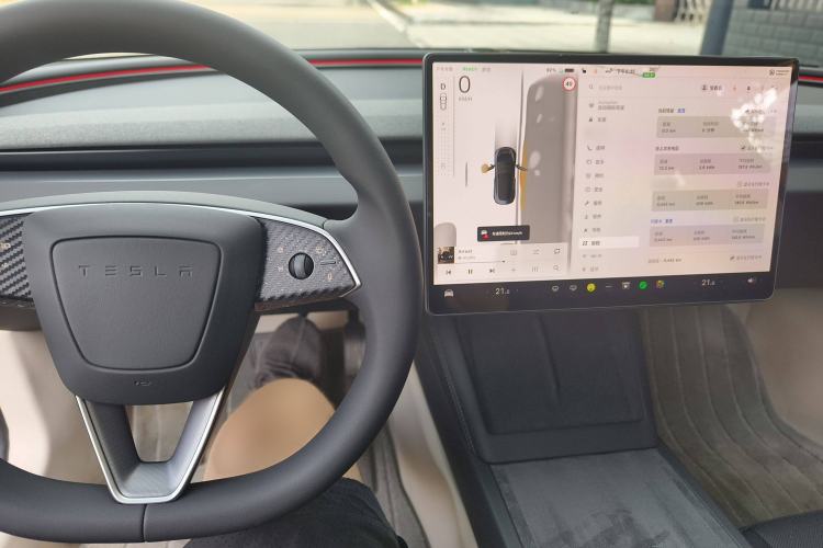 Used Tesla Model 3 2025 Rear-Wheel-Drive Version
