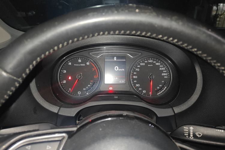 Used Audi A3 2015 Limousine 40 TFSI Automatic Comfort Model
