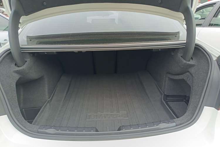 Used BMW 3 Series 2018 320Li Fashion Model
