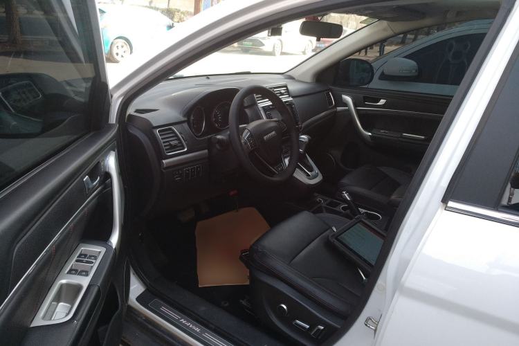 Used Haval H6 2015 Sport Edition 1.5T Automatic Two-Wheel Drive Luxury Model
