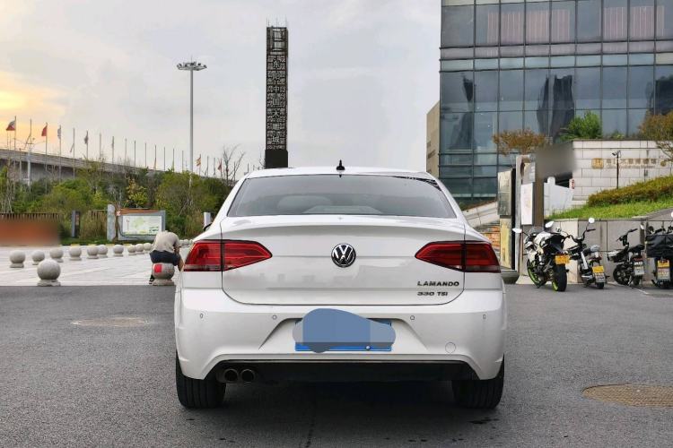 Used Volkswagen Lamando 2015 330TSI DSG Comfort Edition
