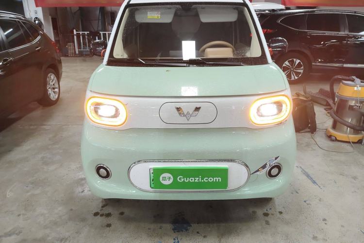 Used Wuling Hongguang MINIEV 2024 3rd Generation 215km Advanced Version
