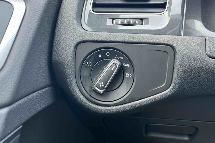 Used Volkswagen Golf 2019 280TSI DSG Comfort Version China V Standard
