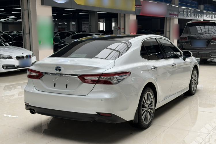 Used Toyota Camry 2019 Dual-Engine 2.5 HG Luxury Edition China V Standard
