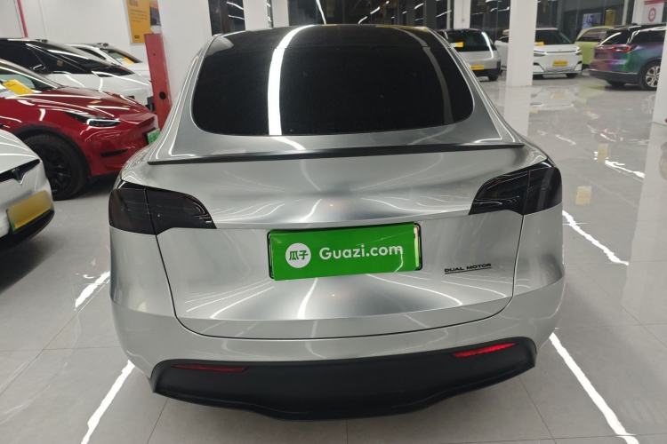 Used Tesla Model Y 2023 High-Performance All-Wheel-Drive Version