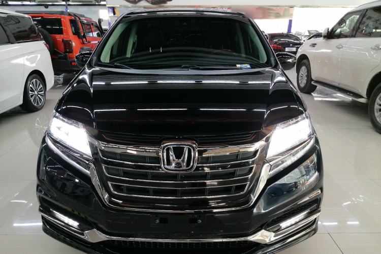 Used Honda Elysion 2019 2.0L Hybrid Luxury Edition
