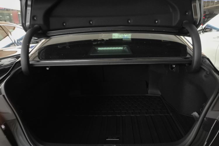 Used Toyota Camry 2024 Dual-Motor 2.0 HXS Sport Plus Edition
