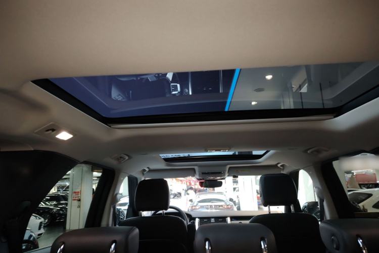 Used Land Rover Discovery 2024 360 PS S