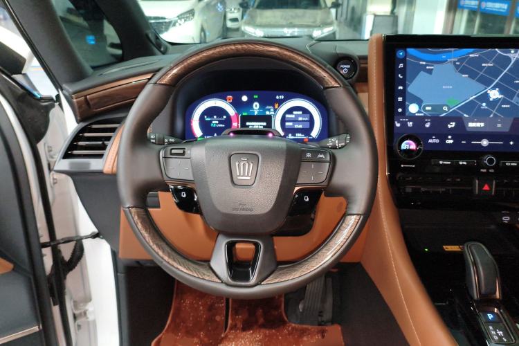 Used Toyota Vellfire 2024 Crown Dual-Engine 2.5L Supreme Executive Edition