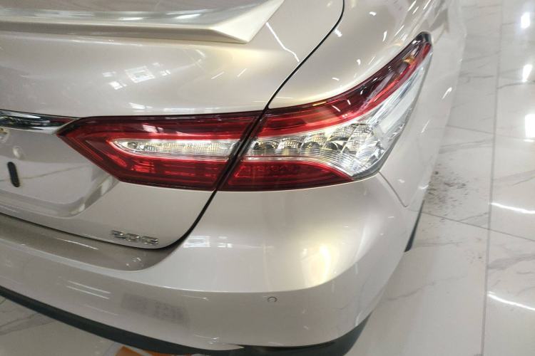 Used Toyota Camry 2019 Revised Version 2.0G Luxury Edition
