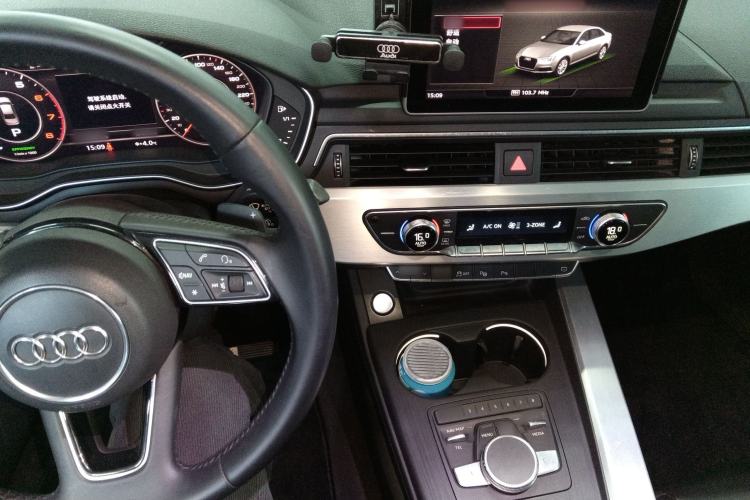 Used Audi A4L 2019 40 TFSI Fashion Version China V