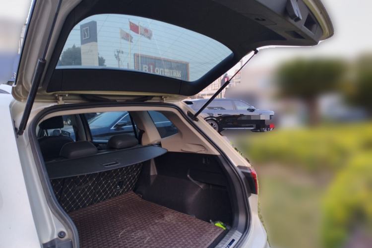 Used Volkswagen Tiguan L 2017 330TSI Automatic Two-Wheel Drive Luxury Edition
